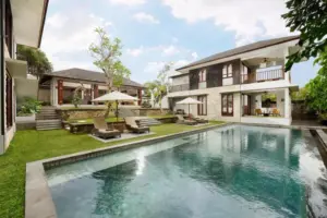 Villa Omekali - Tropical Modern Elegance in the Heart of Canggu