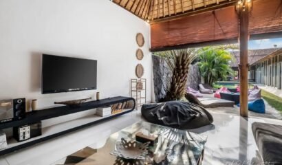 Experience Ultimate Relaxation at This Stunning 6-Bedroom Villa in Seminyak