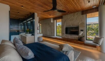 Coco Bay Villa – Exclusive 8-Bedroom Villa for Group Stays in Berawa