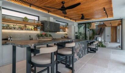 Coco Bay Villa – Exclusive 8-Bedroom Villa for Group Stays in Berawa