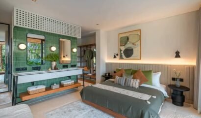 Coco Bay Villa – Exclusive 8-Bedroom Villa for Group Stays in Berawa