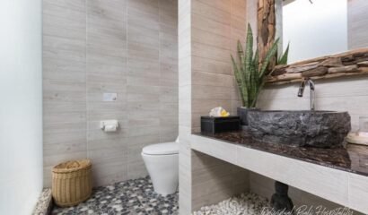 Villa Sode Balangan – Unique Design Building With Beautiful Manicure Landscape