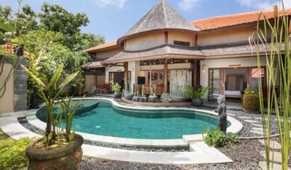 Villa Sode Balangan – Unique Design Building With Beautiful Manicure Landscape