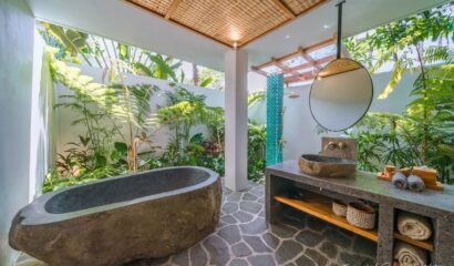 Villa Kauh – Tranquil 5 Bedroom Retreat in Pererenan, Bali