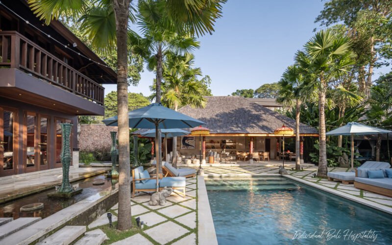 The Suaka Baliaga – 7BR Balinese Tropical Villa Perfect for Kids Near Batu Belig Beach