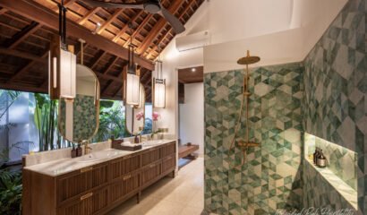 The Suaka Baliaga – 7BR Balinese Tropical Villa Perfect for Kids Near Batu Belig Beach
