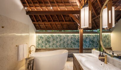 The Suaka Baliaga – 7BR Balinese Tropical Villa Perfect for Kids Near Batu Belig Beach