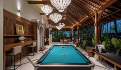 The Suaka Baliaga – 7BR Balinese Tropical Villa Perfect for Kids Near Batu Belig Beach