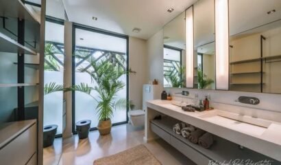 The Bull House – Luxury 6-Bedroom Villa in Seminyak