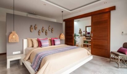 Luxury 5-Bedroom Villa in Seminyak, Bali – Private Infinity Pool and Garden Sanctuary