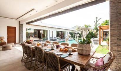 Luxury 5-Bedroom Villa in Seminyak, Bali – Private Infinity Pool and Garden Sanctuary