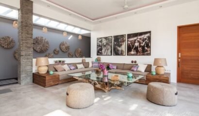 Luxury 5-Bedroom Villa in Seminyak, Bali – Private Infinity Pool and Garden Sanctuary