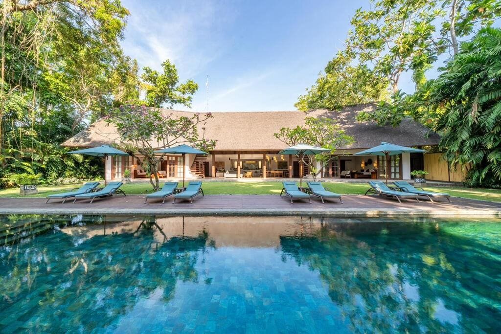 TIrtadari Villa