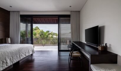 Villa Gendang – 5-Bedroom Private Villa Walking Distance to Seminyak Beach