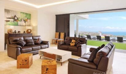 Sea View Villa Uluwatu – Your Modern Oceanfront Escape Near Savaya