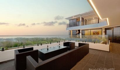 Sea View Villa Uluwatu – Your Modern Oceanfront Escape Near Savaya