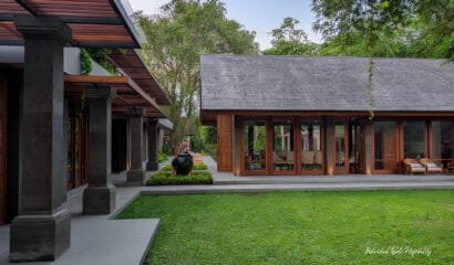 Jeeva Tirta Villa – A Tropical Riverside Retreat Villa with Luxurious Facilities in Seminyak
