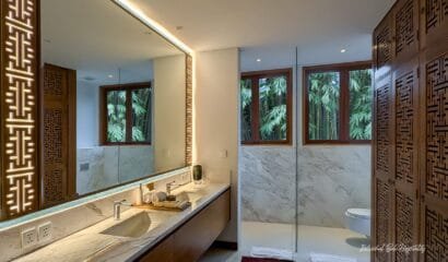 Jeeva Tirta Villa – A Tropical Riverside Retreat Villa with Luxurious Facilities in Seminyak