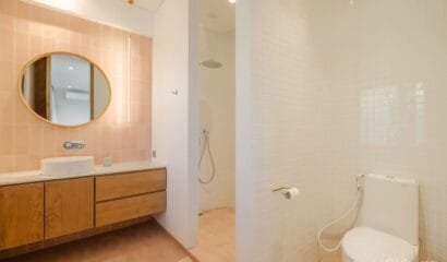 Villa Uni Canggu – 3BR Tropical Retreat Near Echo Beach and Batu Bolong