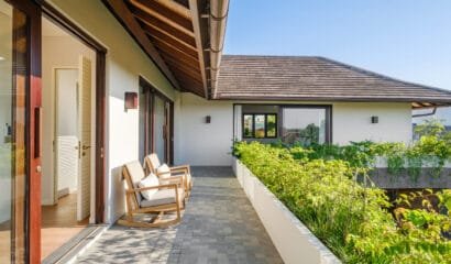 Villa Uni Canggu – 3BR Tropical Retreat Near Echo Beach and Batu Bolong