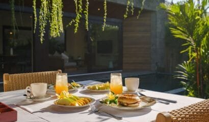 Villa Uni Canggu – 3BR Tropical Retreat Near Echo Beach and Batu Bolong