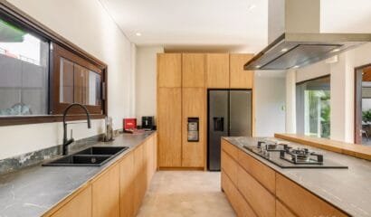 Villa Uni Canggu – 3BR Tropical Retreat Near Echo Beach and Batu Bolong