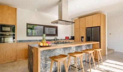 Villa Uni Canggu – 3BR Tropical Retreat Near Echo Beach and Batu Bolong