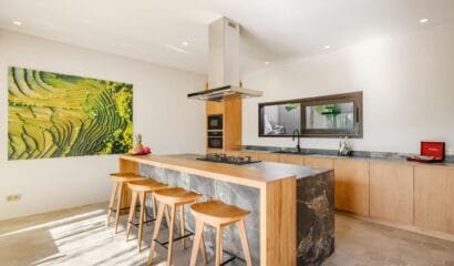 Villa Uni Canggu – 3BR Tropical Retreat Near Echo Beach and Batu Bolong