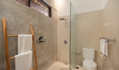 Evergreen Villa – Expansive 9-Bedroom Villa for Groups in Canggu