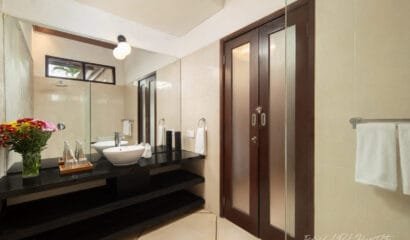 Evergreen Villa – Expansive 9-Bedroom Villa for Groups in Canggu