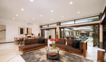 Evergreen Villa – Expansive 9-Bedroom Villa for Groups in Canggu