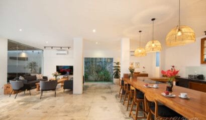 Pine Villa – A 7-Bedroom Private Villa in Canggu, Just 8 Minutes from Batu Bolong Beach
