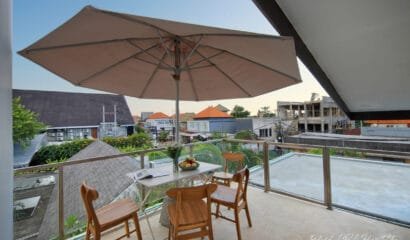 Pine Villa – A 7-Bedroom Private Villa in Canggu, Just 8 Minutes from Batu Bolong Beach