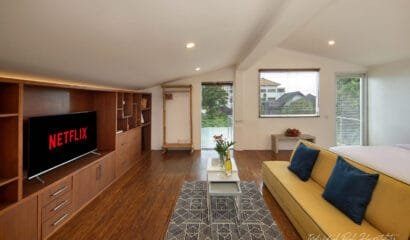 Pine Villa – A 7-Bedroom Private Villa in Canggu, Just 8 Minutes from Batu Bolong Beach