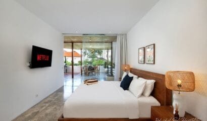 Pine Villa – A 7-Bedroom Private Villa in Canggu, Just 8 Minutes from Batu Bolong Beach