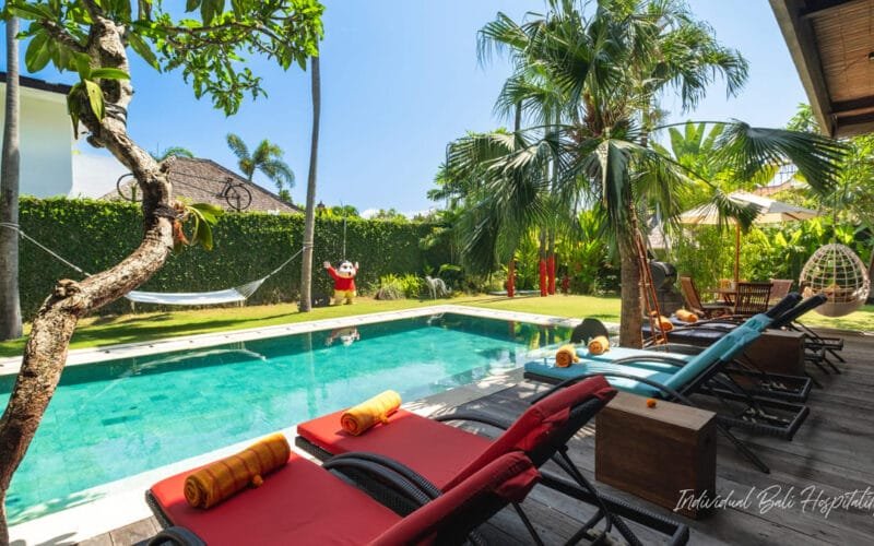NicoNico Mansion Unique Art Themed 7 Bedroom Villa in Seminyak