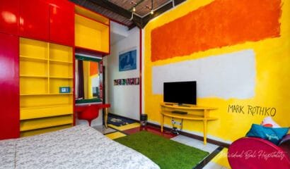 NicoNico Mansion Unique Art Themed 7 Bedroom Villa in Seminyak