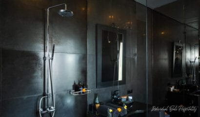 NicoNico Mansion Unique Art Themed 7 Bedroom Villa in Seminyak