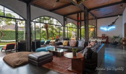 NicoNico Mansion Unique Art Themed 7 Bedroom Villa in Seminyak