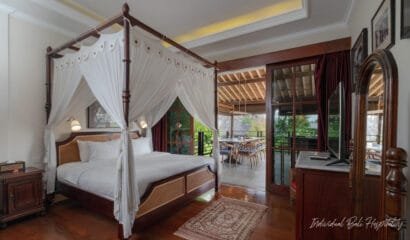 NicoNico Mansion Unique Art Themed 7 Bedroom Villa in Seminyak