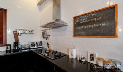 NicoNico Mansion Unique Art Themed 7 Bedroom Villa in Seminyak