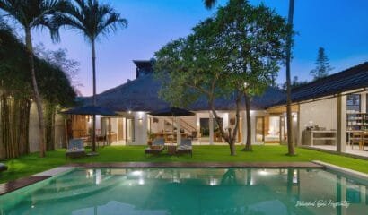 Viola Villa – Huge 9-Bedroom Private Villa in the Heart of Seminyak