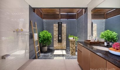 Rosefield Villa – A Grand 11-Bedroom Private Estate in Berawa / Canggu