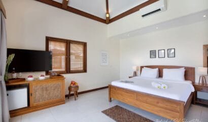 Rosefield Villa – A Grand 11-Bedroom Private Estate in Berawa / Canggu