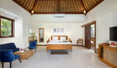 Rosefield Villa – A Grand 11-Bedroom Private Estate in Berawa / Canggu
